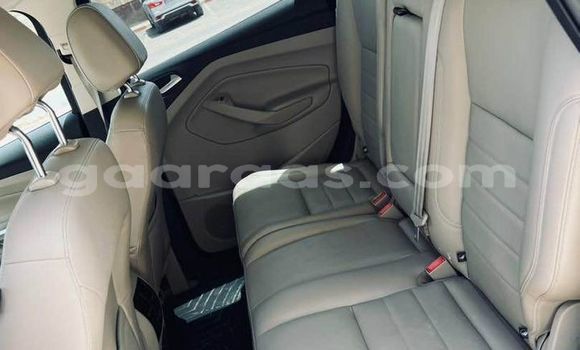 Buy Used Ford Escape Red Car in Dakar in Dakar Buy Used Ford Escape Red Car in Dakar in Dakar