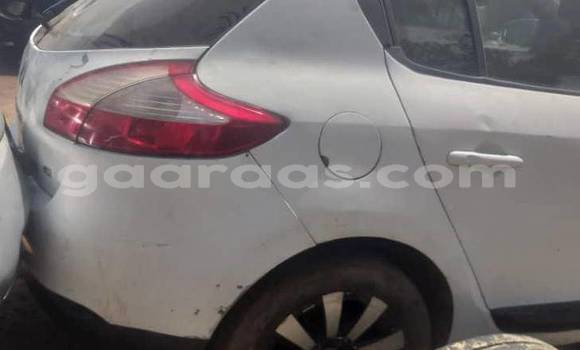 Dieundeu Occasion Renault Megane White Auto in Dakar in Dakar Dieundeu Occasion Renault Megane White Auto in Dakar in Dakar