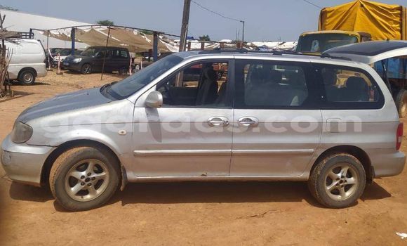 Dieundeu Occasion Kia Carnival Silver Auto in Dakar in Dakar Dieundeu Occasion Kia Carnival Silver Auto in Dakar in Dakar