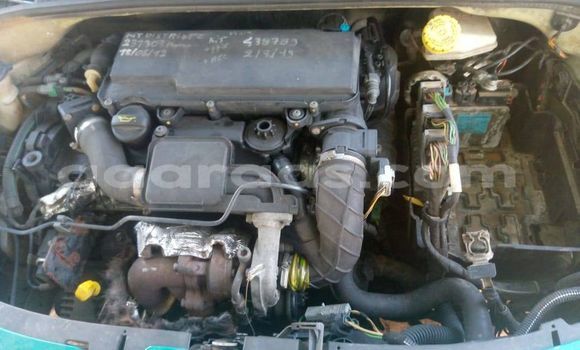 Buy Used Citroen C3 Green Car in Dakar in Dakar Buy Used Citroen C3 Green Car in Dakar in Dakar