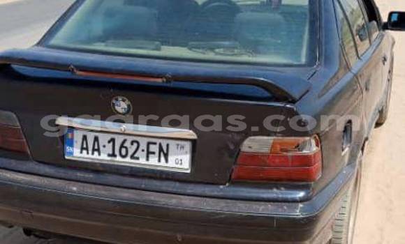 Dieundeu Occasion BMW 3–Series Black Auto in Dakar in Dakar Dieundeu Occasion BMW 3–Series Black Auto in Dakar in Dakar