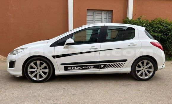 Acheter Occasion Voiture Peugeot 308 Blanc à Dakar, Dakar Acheter Occasion Voiture Peugeot 308 Blanc à Dakar, Dakar