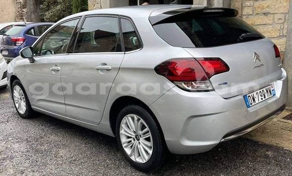 Acheter Occasion Voiture Citroen C4 Gris à Dakar, Dakar Acheter Occasion Voiture Citroen C4 Gris à Dakar, Dakar