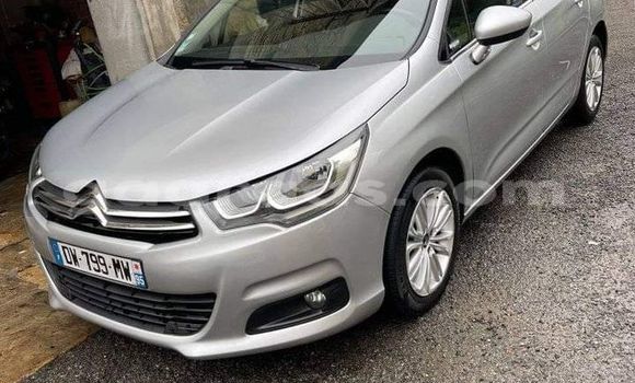 Acheter Occasion Voiture Citroen C4 Gris à Dakar, Dakar Acheter Occasion Voiture Citroen C4 Gris à Dakar, Dakar