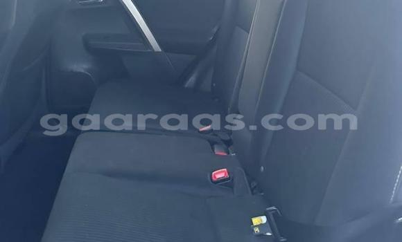 Dieundeu Occasion Toyota RAV4 Silver Auto in Dakar in Dakar Dieundeu Occasion Toyota RAV4 Silver Auto in Dakar in Dakar