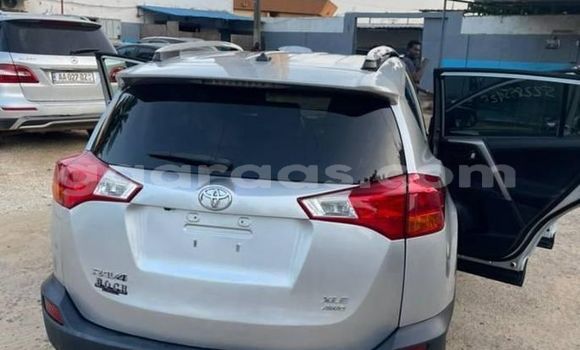 Dieundeu Occasion Toyota RAV4 Silver Auto in Dakar in Dakar Dieundeu Occasion Toyota RAV4 Silver Auto in Dakar in Dakar