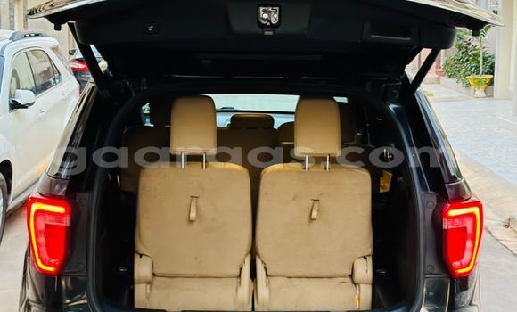 Dieundeu Beess FORD MUSTANG Black Auto in Dakar in Dakar Dieundeu Beess FORD MUSTANG Black Auto in Dakar in Dakar