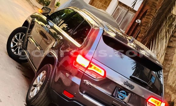 Dieundeu Beess Jeep Grand Cherokee Silver Auto in Dakar in Dakar Dieundeu Beess Jeep Grand Cherokee Silver Auto in Dakar in Dakar