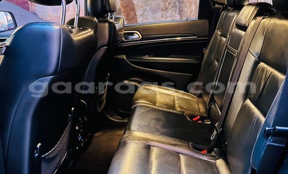 Dieundeu Beess Jeep Grand Cherokee Silver Auto in Dakar in Dakar Dieundeu Beess Jeep Grand Cherokee Silver Auto in Dakar in Dakar