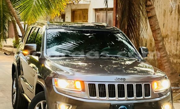 Dieundeu Beess Jeep Grand Cherokee Silver Auto in Dakar in Dakar Dieundeu Beess Jeep Grand Cherokee Silver Auto in Dakar in Dakar