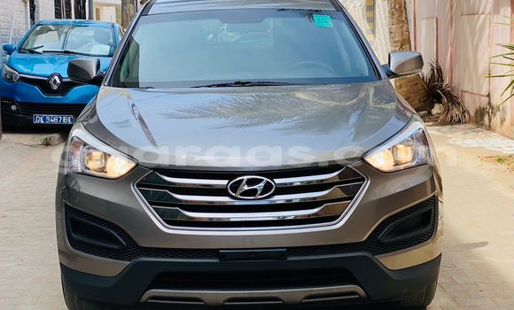 Dieundeu Beess Hyundai Santa Fe Silver Auto in Dakar in Dakar Dieundeu Beess Hyundai Santa Fe Silver Auto in Dakar in Dakar