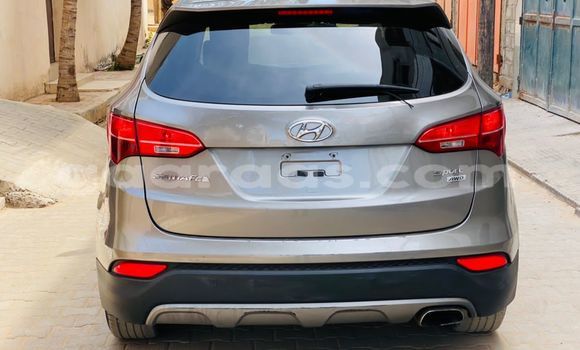 Dieundeu Beess Hyundai Santa Fe Silver Auto in Dakar in Dakar Dieundeu Beess Hyundai Santa Fe Silver Auto in Dakar in Dakar