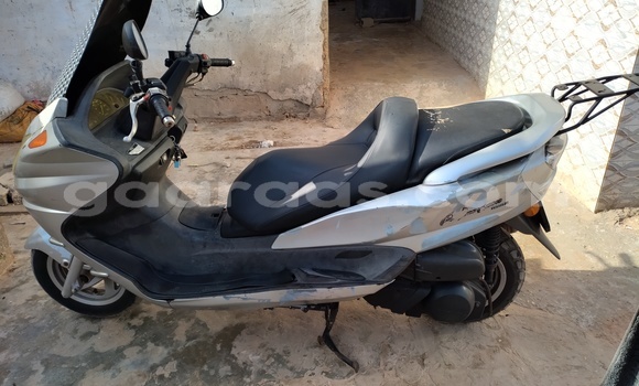 Buy Used Linhai CUV 300 Silver Bike in Dakar in Dakar Buy Used Linhai CUV 300 Silver Bike in Dakar in Dakar