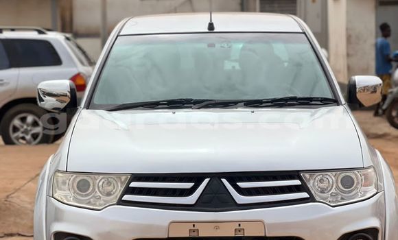 Dieundeu Imported Mitsubishi L200 Silver Auto in Dakar in Dakar Dieundeu Imported Mitsubishi L200 Silver Auto in Dakar in Dakar