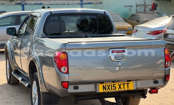 Acheter Import Voiture Mitsubishi L200 Gris à Dakar, Dakar Acheter Import Voiture Mitsubishi L200 Gris à Dakar, Dakar