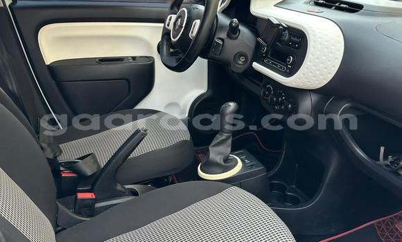 Buy Import Renault Twingo White Car in Dakar in Dakar Buy Import Renault Twingo White Car in Dakar in Dakar