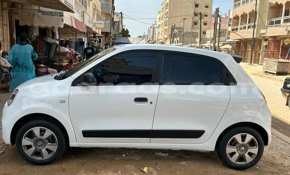 Buy Import Renault Twingo White Car in Dakar in Dakar Buy Import Renault Twingo White Car in Dakar in Dakar