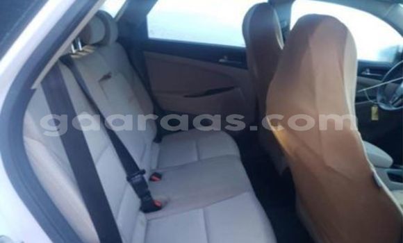 Buy Used Hyundai Tucson White Car in Dakar in Dakar Buy Used Hyundai Tucson White Car in Dakar in Dakar