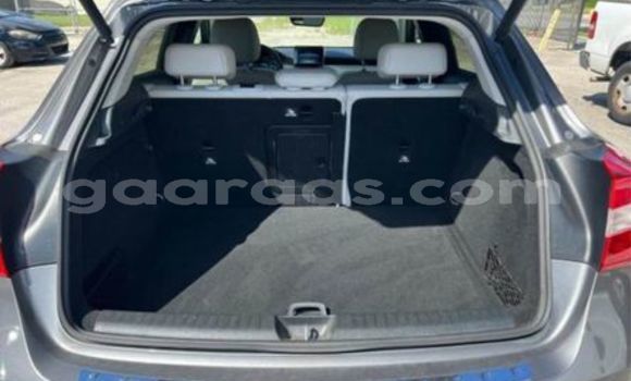 Buy Used Mercedes‒Benz GLA-klasse Silver Car in Dakar in Dakar Buy Used Mercedes‒Benz GLA-klasse Silver Car in Dakar in Dakar