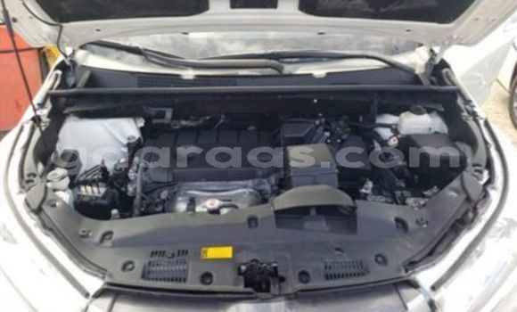 Buy Used Toyota Highlander White Car in Dakar in Dakar Buy Used Toyota Highlander White Car in Dakar in Dakar