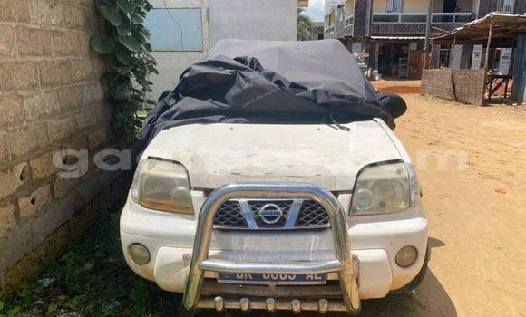 Buy Used Nissan X–Trail White Car in Dakar in Dakar