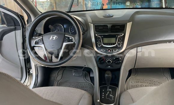 Buy Used Hyundai Accent Silver Car in Dakar in Dakar Buy Used Hyundai Accent Silver Car in Dakar in Dakar