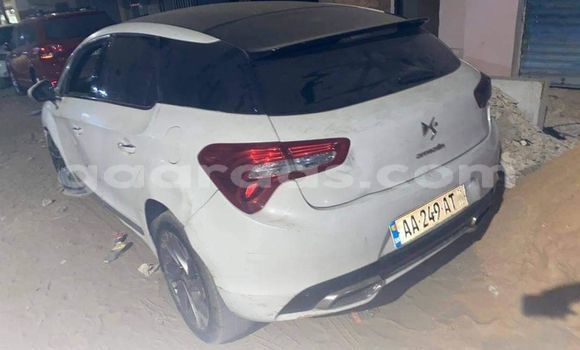 Buy Used Citroen DS5 Silver Car in Dakar in Dakar Buy Used Citroen DS5 Silver Car in Dakar in Dakar