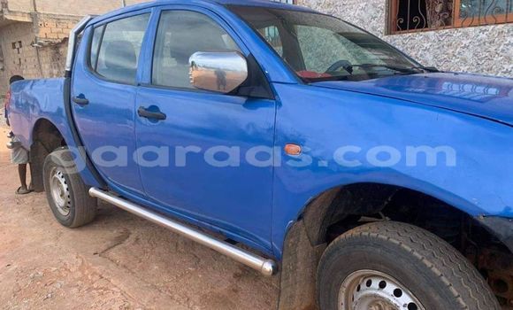 Dieundeu Occasion Mitsubishi L200 Blue Auto in Dakar in Dakar Dieundeu Occasion Mitsubishi L200 Blue Auto in Dakar in Dakar