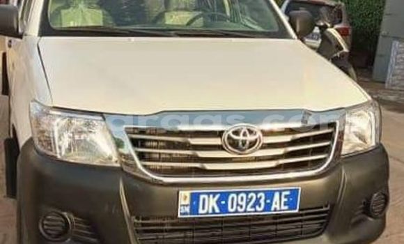 Dieundeu Occasion Toyota Hilux White Auto in Dakar in Dakar Dieundeu Occasion Toyota Hilux White Auto in Dakar in Dakar