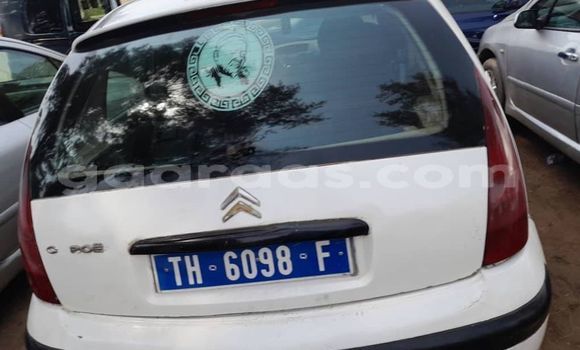 Dieundeu Occasion Citroen C3 White Auto in Dakar in Dakar Dieundeu Occasion Citroen C3 White Auto in Dakar in Dakar