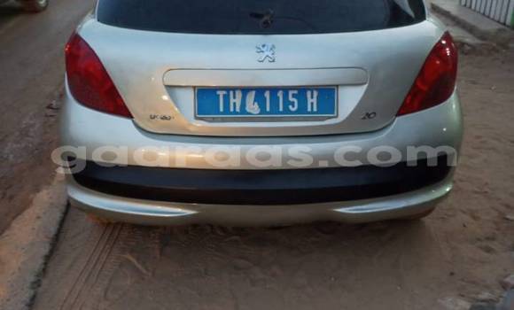 Dieundeu Occasion Peugeot 207 Silver Auto in Dakar in Dakar Dieundeu Occasion Peugeot 207 Silver Auto in Dakar in Dakar