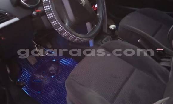 Dieundeu Occasion Peugeot 207 Silver Auto in Dakar in Dakar Dieundeu Occasion Peugeot 207 Silver Auto in Dakar in Dakar