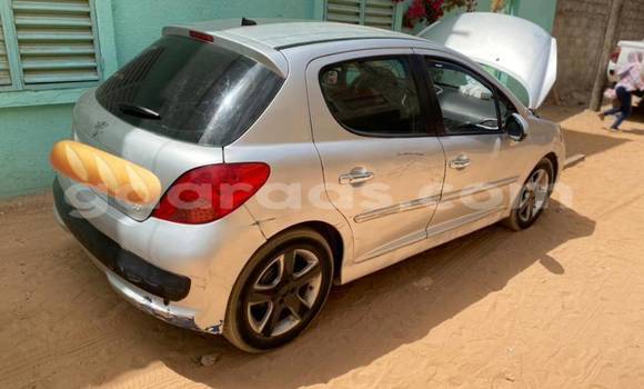Dieundeu Occasion Peugeot 207 Silver Auto in Dakar in Dakar Dieundeu Occasion Peugeot 207 Silver Auto in Dakar in Dakar