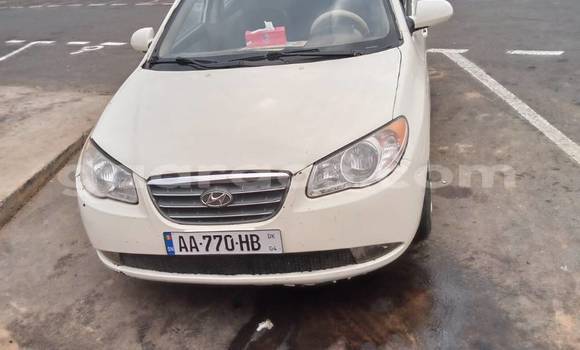 Dieundeu Occasion Hyundai Elantra White Auto in Dakar in Dakar Dieundeu Occasion Hyundai Elantra White Auto in Dakar in Dakar