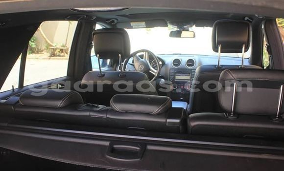 Acheter Occasion Voiture Mercedes‒Benz ML–Class Noir à Dakar, Dakar Acheter Occasion Voiture Mercedes‒Benz ML–Class Noir à Dakar, Dakar