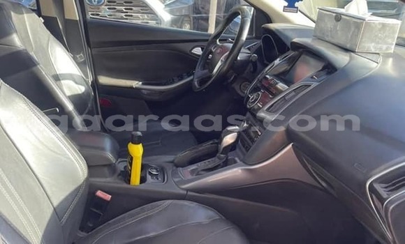 Acheter Occasion Voiture Ford Focus Blanc à Dakar, Dakar Acheter Occasion Voiture Ford Focus Blanc à Dakar, Dakar