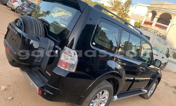 Acheter Occasion Voiture Mitsubishi Pajero Noir à Dakar, Dakar Acheter Occasion Voiture Mitsubishi Pajero Noir à Dakar, Dakar