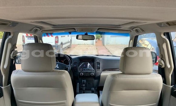 Acheter Occasion Voiture Mitsubishi Pajero Noir à Dakar, Dakar Acheter Occasion Voiture Mitsubishi Pajero Noir à Dakar, Dakar