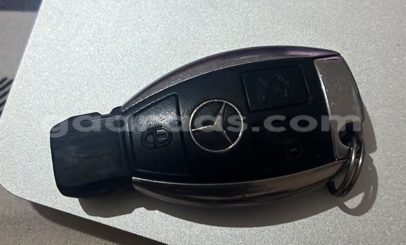 Acheter Occasion Voiture Mercedes‒Benz C–Class Noir à Dakar, Dakar Acheter Occasion Voiture Mercedes‒Benz C–Class Noir à Dakar, Dakar