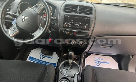 Acheter Occasion Voiture Mitsubishi Outlander Blanc à Dakar, Dakar Acheter Occasion Voiture Mitsubishi Outlander Blanc à Dakar, Dakar