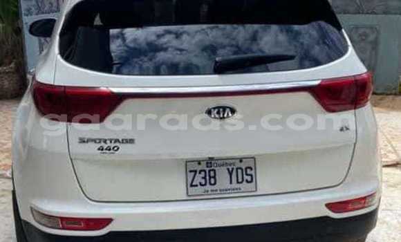 Acheter Occasion Voiture Kia Sportage Blanc à Dakar, Dakar Acheter Occasion Voiture Kia Sportage Blanc à Dakar, Dakar