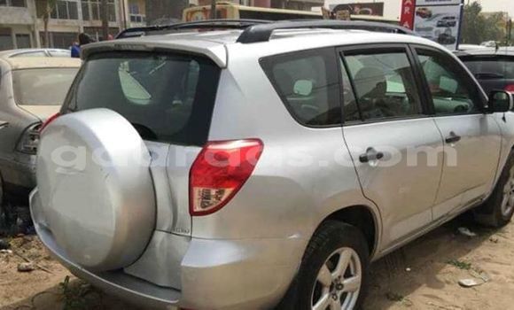 Acheter Occasion Voiture Toyota RAV4 Gris à Dakar, Dakar Acheter Occasion Voiture Toyota RAV4 Gris à Dakar, Dakar