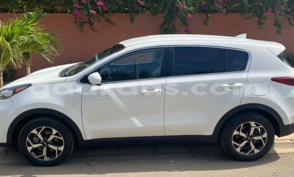 Acheter Occasion Voiture Kia Sportage Blanc à Dakar, Dakar Acheter Occasion Voiture Kia Sportage Blanc à Dakar, Dakar