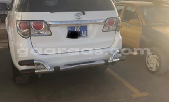 Buy Used Toyota Fortuner White Car in Dakar in Dakar Buy Used Toyota Fortuner White Car in Dakar in Dakar