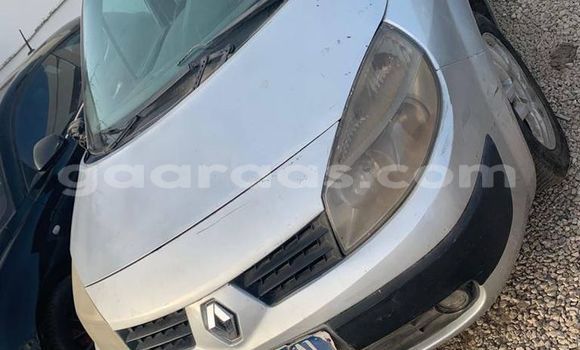 Buy Used Renault Scenic Silver Car in Dakar in Dakar