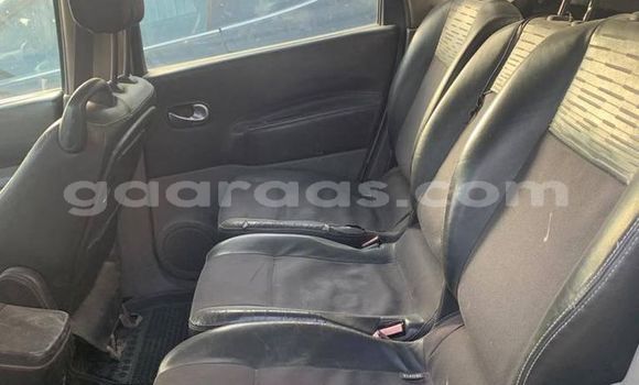 Buy Used Renault Scenic Silver Car in Dakar in Dakar Buy Used Renault Scenic Silver Car in Dakar in Dakar