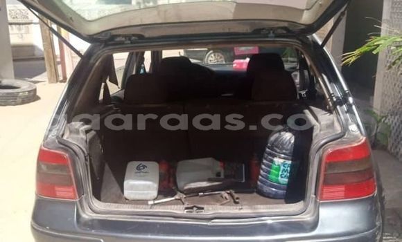 Buy Used Volkswagen Golf Black Car in Dakar in Dakar Buy Used Volkswagen Golf Black Car in Dakar in Dakar