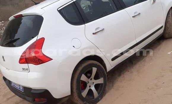 Buy Used Peugeot 3008 White Car in Dakar in Dakar Buy Used Peugeot 3008 White Car in Dakar in Dakar