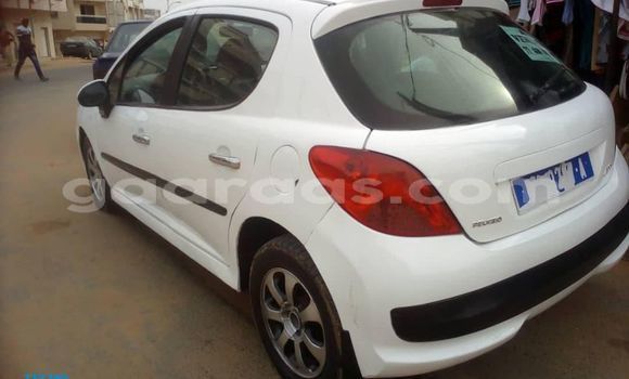 Dieundeu Occasion Peugeot 207 White Auto in Dakar in Dakar