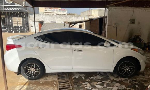 Acheter Occasion Voiture Hyundai Elantra Blanc à Dakar, Dakar